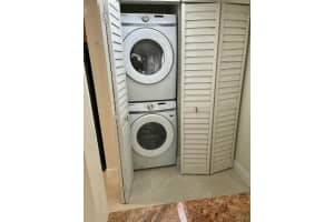 1012 Green Pine Boulevard, West Palm Beach, FL 33409 - MLS#R11151486