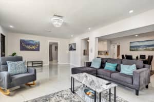 255 Glouchester Street, Boca Raton, FL 33487 - MLS#R11151510