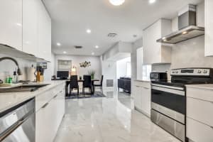 255 Glouchester Street, Boca Raton, FL 33487 - MLS#R11151510