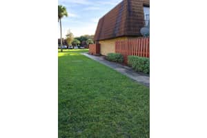 1458 Lawnwood Circle, Fort Pierce, FL 34950 - MLS#R11151604