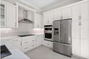 2147 Falls Manor, Vero Beach, FL 32967 - MLS#R11151725