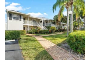 36 Eastgate Drive, Boynton Beach, FL 33436 - MLS#R11151992