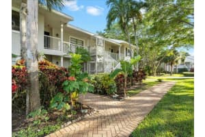 36 Eastgate Drive, Boynton Beach, FL 33436 - MLS#R11151992