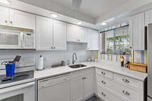 3186 Via Poinciana 111, Lake Worth, FL 33467, Lake Worth, FL 33467 - MLS#R11152048