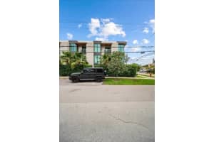 1052 Victoria Park Road, Fort Lauderdale, FL 33304 - MLS#R11152103