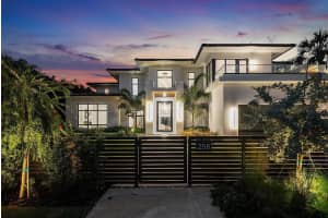 258 33rd Court, West Palm Beach, FL 33407 - MLS#R11152117