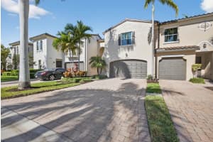 4543 Mediterrenean Circle, Palm Beach Gardens, FL 33418 - MLS#R11152160