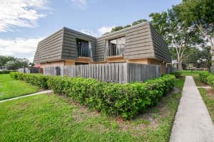 3228 32nd Way, West Palm Beach, Fl 33407, West Palm Beach