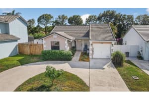 6024 Strawberry Lakes Circle, Lake Worth, FL 33463 - MLS#R11152217