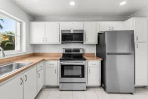 2006 Federal Highway, Boynton Beach, FL 33435 Sold 02/20/26