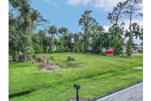 2314 Davis Boulevard, Fort Myers, FL 33905 - MLS#R11152299