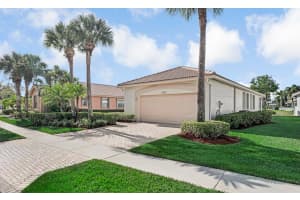 2235 Sapphire Circle, West Palm Beach, FL 33411 - MLS#R11152339