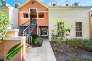 1001 Crystal Way, Delray Beach, FL 33444 - MLS#R11152352