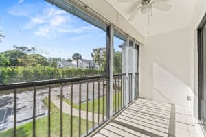 1117 Green Pine Boulevard, West Palm Beach, FL 33409 - MLS#R11152355