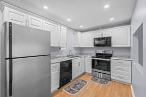 1010 Green Pine Boulevard E1, West Palm Beach, Fl 33409, West Palm Beach