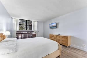 16475 Golf Club Road, Weston, FL 33326 - MLS#R11152396