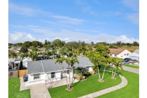 8055 Rose Marie Circle, Boynton Beach, FL 33472 - MLS#R11152404