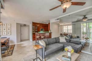 1805 Flagler Drive, West Palm Beach, FL 33407 - MLS#R11152412