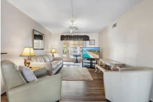 2164 1st Way, Boynton Beach, FL 33435 - MLS#R11152419