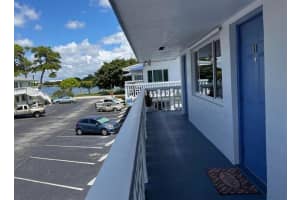 1950 Lake Osborne Drive, Lake Worth, FL 33461 - MLS#R11152635