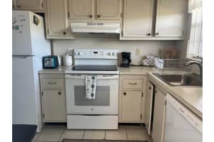 1638 Embassy Drive, West Palm Beach, FL 33401 - MLS#R11152641