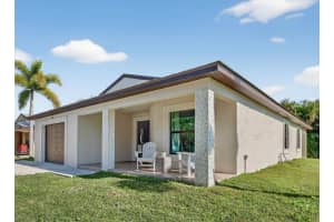 9 Kachina Lane, Port St. Lucie, FL 34952, Port Saint Lucie, FL 34952 - MLS#R11152676