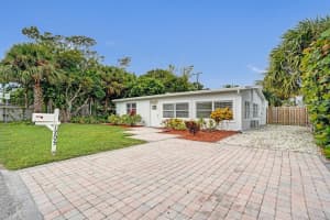 1205 Lake Drive, Lantana, FL 33462 - MLS#R11152698