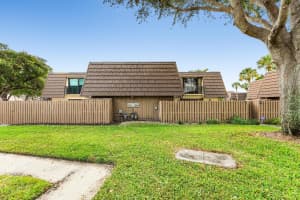 707 7th Court, Palm Beach Gardens, FL 33410 - MLS#R11152728