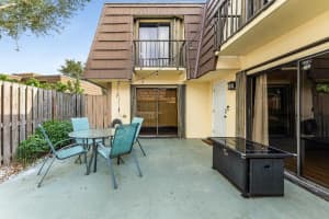 707 7th Court, Palm Beach Gardens, FL 33410 - MLS#R11152728