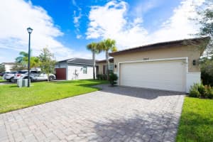 7847 Greenbank Circle, Port Saint Lucie, FL 34987 - MLS#R11152739