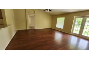 6122 E Deville Circle, Port Saint Lucie, FL 34986 - MLS#R11152752