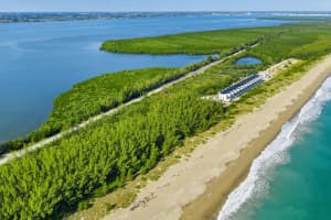 Xxxx Ocean Drive, Fort Pierce, FL 34949 - MLS#R11152816