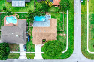 574 Juniper Place, Wellington, FL 33414 - MLS#R11152851