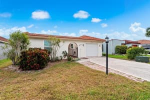 8329 Bonita Isle Drive, Lake Worth, FL 33467 - MLS#R11152900