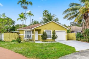 5697 Boynton Bay Circle, Boynton Beach, FL 33437 - MLS#R11152936