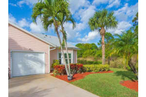 4001 Gator Trace Road, Fort Pierce, FL 34982 - MLS#R11152954