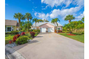 4001 Gator Trace Road, Fort Pierce, FL 34982 - MLS#R11152954