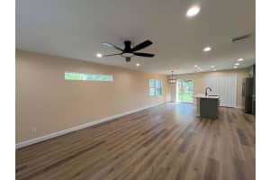 1001 Tennessee Avenue, Fort Pierce, FL 34950 - MLS#R11153001