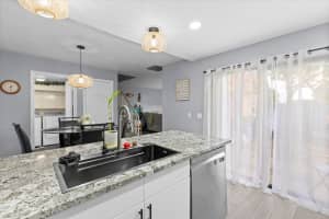 2704 27th Way, West Palm Beach, FL 33407 - MLS#R11153027