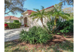 5410 25th Place, Vero Beach, FL 32966 - MLS#R11153141