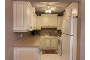 570 Durham Circle, Deerfield Beach, FL 33442 - MLS#R11153152