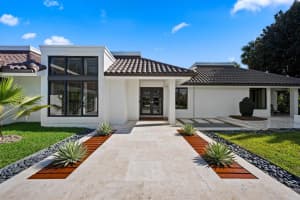 1648 Breakers West Boulevard, West Palm Beach, FL 33411 - MLS#R11153158