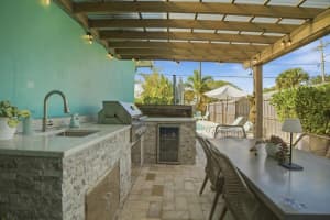 525 L Street, Lake Worth Beach, FL 33460 - MLS#R11153229