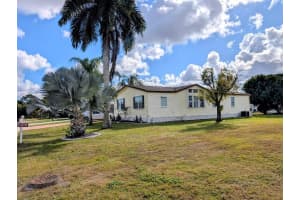 2460 Versailles Terrace, Stuart, FL 34997 - MLS#R11153263