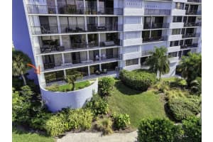 1300 Highway A1a Highway, Jupiter, FL 33477 - MLS#R11153267