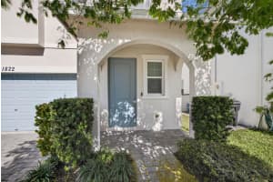 1822 Lake Cove Drive, Lake Worth, FL 33460 - MLS#R11153399