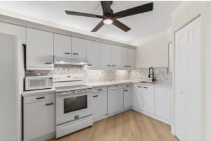 5900 Camino Del Sol 304, Boca Raton, FL 33433, Boca Raton, FL 33433 - MLS#R11153495