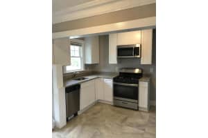 521 Kanuga Drive, West Palm Beach, FL 33401 - MLS#R11153525