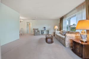 135 High Point Boulevard, Boynton Beach, FL 33435 - MLS#R11153534