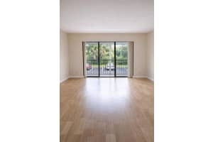 1110 Green Pine Boulevard H2, West Palm Beach, Fl 33409, West Palm Beach